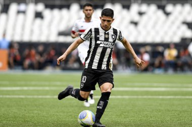 Rio, Brezilya, 8 Aralık 2024 - Brezilya Şampiyonası 'nda Botafogo ile Sao Paulo arasında oynanan maçta Savarino oyuncusu, Nilton Santos Stadyumu' nda 36.