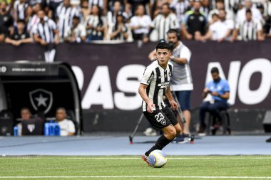 Rio, Brezilya, 8 Aralık 2024 - Thiago Almada, Brezilya Şampiyonası 'nda Botafogo ile Sao Paulo arasında oynanan maçta Nilton Santos Stadyumu' nda 36.