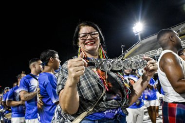 Rio, Brezilya, 16 Şubat 20245 - Akademicos de Niteroi Samba Okulu provası sırasında Sambodromo 'da 2025 Karnavalı' na hazırlık için düzenlenen tören