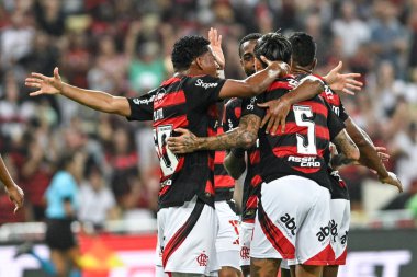 Rio, Brezilya - Abril 16, 2025: Maracana Stadyumu 'nda Brezilya Şampiyonası' nın 4rd. Raundunda Flamengo x Juventude arasında oynanan maçta oyuncuların kutlaması