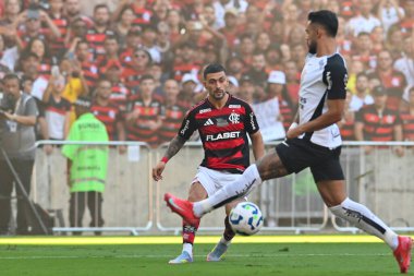 Rio, Brezilya - Abril 27, 2025: De Arrascaeta oyuncusu Flamengo x Corinthians arasında oynanan maçta Maracana Stadyumu 'nda düzenlenen Brezilya Şampiyonası' nın 6rd.