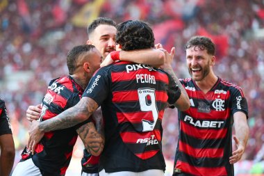 Rio, Brezilya - Abril 27, 2025: Maracana Stadyumu 'ndaki Brezilya Şampiyonası' nda oynanan Flamengo x Corinthians maçında oyuncu kutlaması