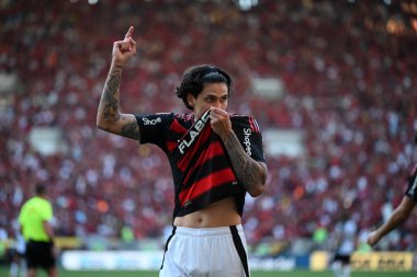 Rio, Brezilya - Abril 27, 2025: Maracana Stadyumu 'nda düzenlenen Brezilya Şampiyonası' nda Flamengo x Corinthians arasında oynanan maçta Pedro oyuncusu