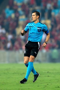 Rio de Janeiro, Brezilya - 15 Mayıs 2025: Flamengo (BRA) ve LDU (QUI) arasında Maracana Stadyumu 'nda oynanan futbol maçında Rojas hakemi