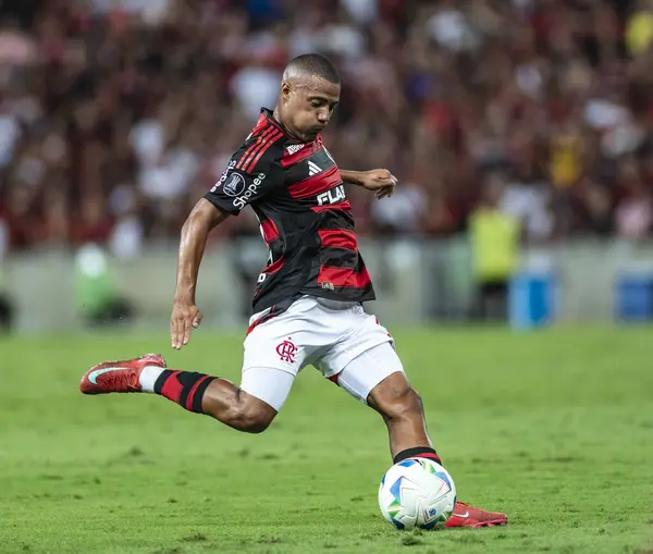 Rio de Janeiro, Brezilya - 15 Mayıs 2025: Flamengo (BRA) ile LDU (QUI) arasında Maracana Stadyumu 'nda oynanan futbol karşılaşmasında Plata oyuncusu