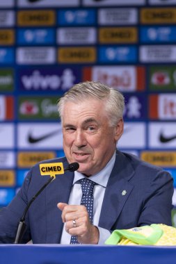 Rio de Janeiro, Brezilya - 26 Mayıs 2025: Brezilya erkek milli futbol takımını Pazartesi öğleden sonra Grant Hyatt Hotel 'de yeni koç Carlo Ancelotti duyurdu., 