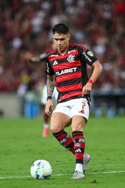 Rio de Janeiro, Brezilya - 28 Mayıs 2025, Luiz Araujo, 2025 Libertadores Kupası için Maracana Stadyumu 'nda Flamengo ve Deportivo Tachira ile oynanan karşılaşma sırasında