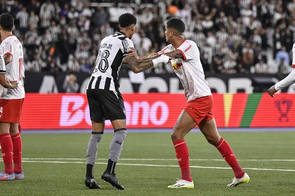 Rio, Brezilya - 29 Temmuz 2025: Botafogo x Redbull Bragantino arasındaki maçta Nilton Santos Stadyumu 'nda oynanan Brezilya Kupası karşılaşmasında Newton oyuncusu