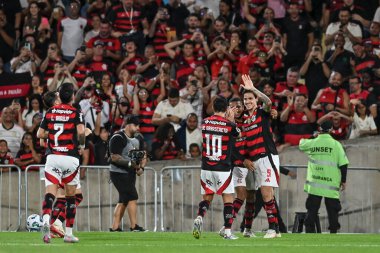 Rio, Brezilya - 24 Ağustos 2025: Maracana Stadyumu 'nda oynanan Flamengo x Vitoria maçında Pedro oyuncusu