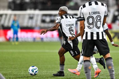 Rio, Brezilya - Ekim 01, 2025: Nilton Santos Stadyumu 'nda düzenlenen Botafogo x Bahia maçında Cuiabano oyuncusu