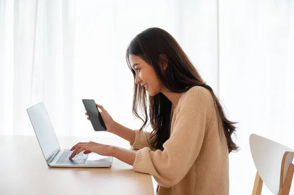 Young Asian Woman Happy Working Computer Laptop Hand Typing Chat — Foto Stock