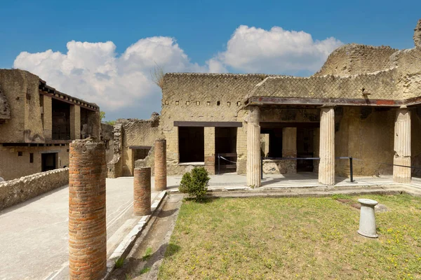 2021年6月29日 意大利坎帕尼亚的赫拉克勒斯尼 Herculaneum Campania 一座古城的废墟 在公元79年被厄科拉诺考古公园那不勒斯附近的维苏威火山喷发摧毁 — 图库照片