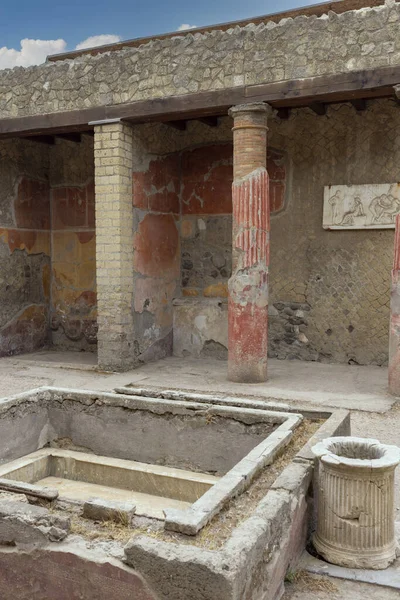Herculaneum Campania Ιταλία Ιουνίου 2021 Σπίτι Ανάγλυφο Τον Τέλεφο Ερείπια — Φωτογραφία Αρχείου