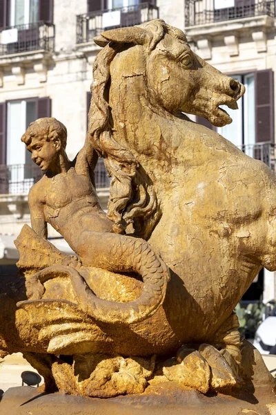 Syrakus Sizilien Italien April 2023 Brunnen Der Diana Auf Dem — Stockfoto
