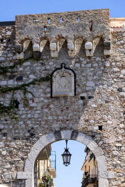 15Th Century Catania Gate Porta Catania Street Corso Umberto Taormina — Stock Photo, Image