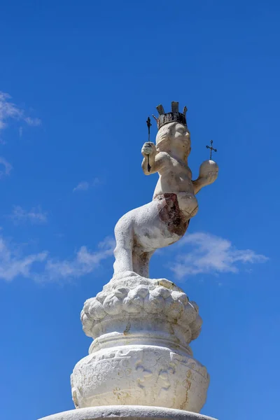 Estatua Minotauro Mitad Humano Mitad Caballo Parte Superior Fuente Plaza — Foto de Stock
