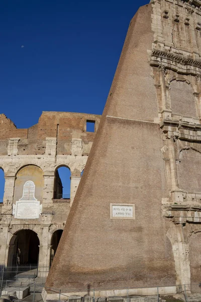 Колизей Антиквариат Века Овальный Амфитеатр Центре Рима Италия Одно New7Wonders — стоковое фото