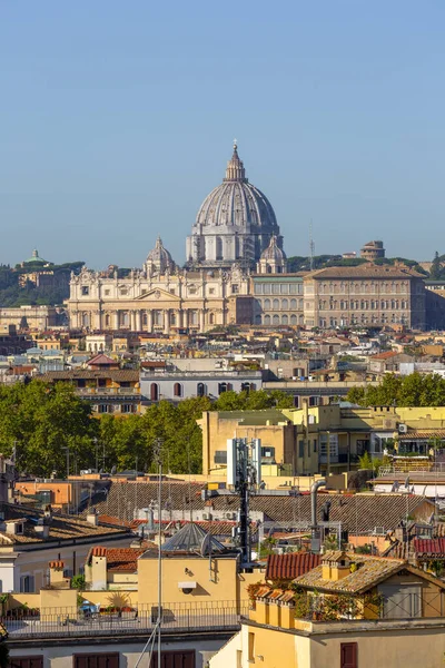 意大利罗马 2020年10月10日 以梵蒂冈圣彼得大教堂为代表的城市空中景观 从观察台观看 Terrazza Viale Del Belvedere — 图库照片