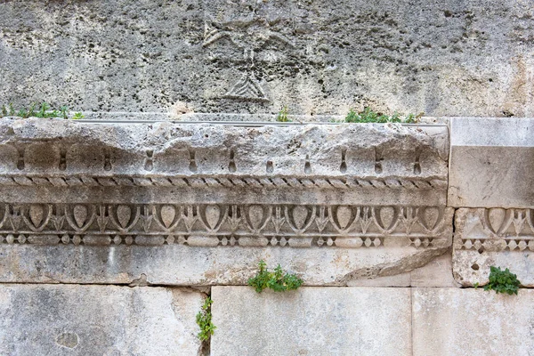 Фрагмент Останков Диоклетианового Дворца Iii Века Стена Древним Рельефом Сплит — стоковое фото