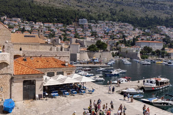 Dubrovnik Croacia Junio 2023 Vista Del Pintoresco Puerto Viejo Medieval — Foto de Stock