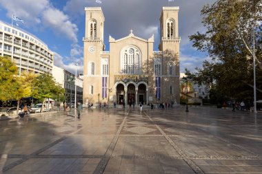 Atina, Yunanistan - 17 Ekim 2022: Metropolis olarak bilinen Metropolitan Katedrali, Mitropoleos Meydanı 'nda yer alan Rum Ortodoks Kilisesi