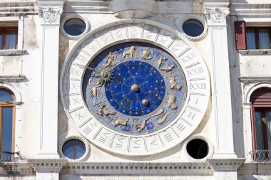 Venedik, İtalya - 27 Eylül 2023: St Mark 's Clock Tower (Torre dell 