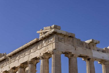 Atina Akropolü, Parthenon Portico, Atina, Yunanistan 'ın detayları. Tapınak Tanrıça Athena 'ya adanmıştır.