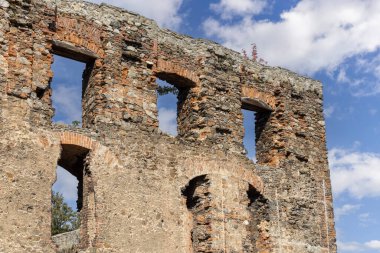 Zabkowice Slaskie, Polonya - 2 Ekim 2021 Rönesans Dükü Kalesi, 16. yüzyıl savunma binası, Aşağı Silezya Voyvoda Kalesi