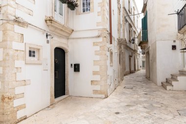 Dar, taş sokak tipik Akdeniz ülkeleri, Martina Franca, İtalya, Puglia