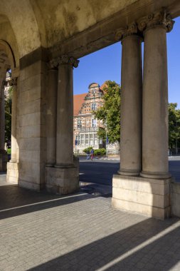 Szczecin, Polonya - 16 Eylül 2022: Chrobry Embankment (Hakena Terrace) gözlem güvertesi, Güney Rotunda