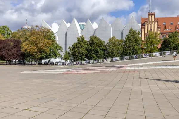 stock image Szczecin, Poland - September 16, 2022: Solidarity Square with underground building of Dialogue Center 