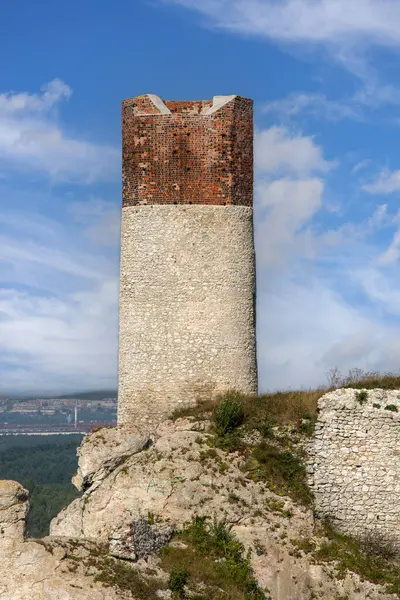 stock image Olsztyn, Silesia, Poland - September 16, 2020: Ruins of medieval gothic Olsztyn Castle located on the Polish Jurassic Highland