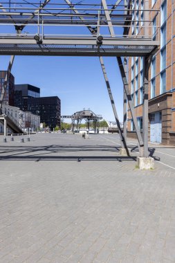 Lodz, Polonya - 4 Mayıs 2023: EC1 Lodz, Kültür Şehri, iş, bilim, ticaret ve kültür merkezi. Yeni Merkez Lodz Fabryczna Tren İstasyonu 'nun yanında.