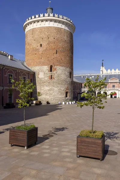 Lublin, Polonya - 24 Mayıs 2022, Lublin Şatosu, Roma kalesi, 13. yüzyıl, avluda güçlendirilmiş kule. Kale, Polonya 'daki en eski korunmuş kraliyet konutlarından biridir.