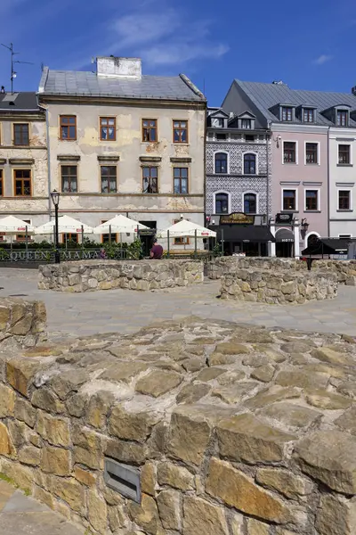 Lublin, Polonya - 24 Mayıs 2022 Eski Kilise Meydanı 'ndaki Ortaçağ Aziz Michael Kilisesi' nin kalıntıları.