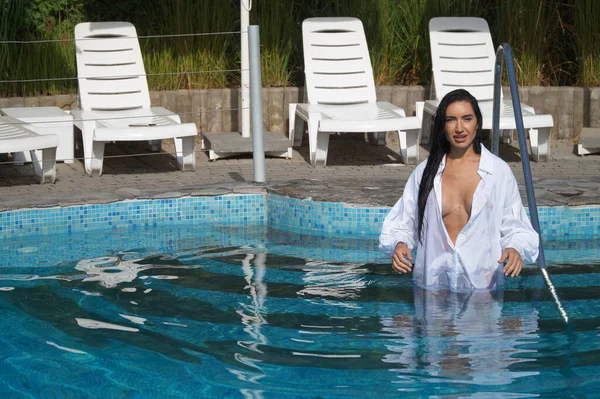 Sexy Girl White Shirt Swimming Pool — Stock Photo, Image