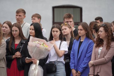 Lutsk, Ukrayna, 27 Mayıs 2023: Ulusal Gıda Teknolojileri Üniversitesi 'nin Volyn Profesyonel Koleji öğrencilerine takdirname