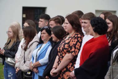 Lutsk, Ukrayna, 27 Mayıs 2023: Ulusal Gıda Teknolojileri Üniversitesi 'nin Volyn Profesyonel Koleji öğrencilerine takdirname