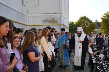 Lutsk, Ukrayna, 27 Mayıs 2023: Ulusal Gıda Teknolojileri Üniversitesi 'nin Volyn Profesyonel Koleji öğrencilerine takdirname