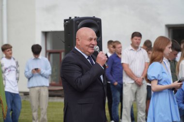 Lutsk, Ukrayna, 27 Mayıs 2023: Ulusal Gıda Teknolojileri Üniversitesi 'nin Volyn Profesyonel Koleji öğrencilerine takdirname