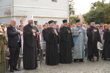 Lutsk, Ukrayna, 27 Mayıs 2023: Ulusal Gıda Teknolojileri Üniversitesi 'nin Volyn Profesyonel Koleji öğrencilerine takdirname