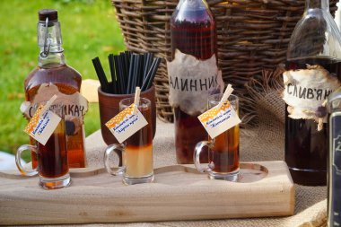 Lutsk, Ukrayna, 27 Mayıs 2023: Ulusal Gıda Teknolojileri Üniversitesi Volyn Profesyonel Koleji öğrencilerinin yemekleri