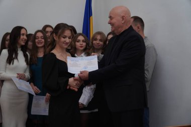 Lutsk, Ukrayna: 8 Mart 'ta Ulusal Gıda Teknolojileri Üniversitesi Volyn Profesyonel Koleji' nde ödül töreni