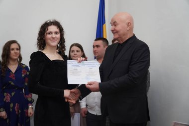 Lutsk, Ukrayna: 8 Mart 'ta Ulusal Gıda Teknolojileri Üniversitesi Volyn Profesyonel Koleji' nde ödül töreni