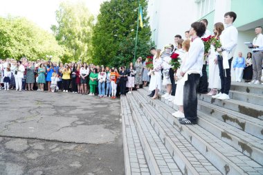 Lutsk Volyn Bölgesi Ukrayna 'daki son lise kutlamaları.