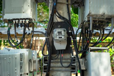 Elektrik sayacı evde ve sanayi tesislerinde AC gücünün miktarını ölçmek için yapıldı