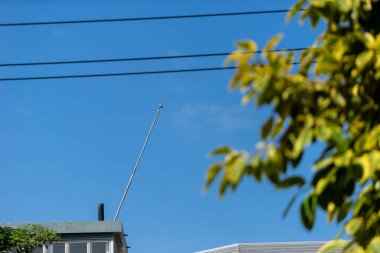 Şimşek koruması için paratoner  .