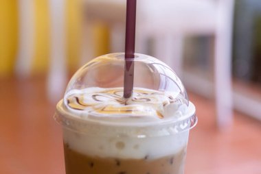 Buzlu kahve harika görünüyor ve tadı çok lezzetli..