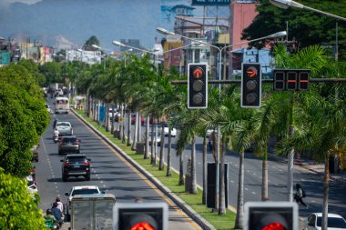 Kırmızı trafik ışığı dur sinyali .