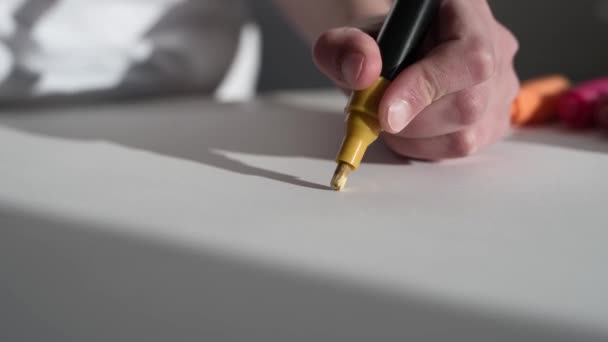 Child Writing Notebook Acrylic Marker — Stockvideo